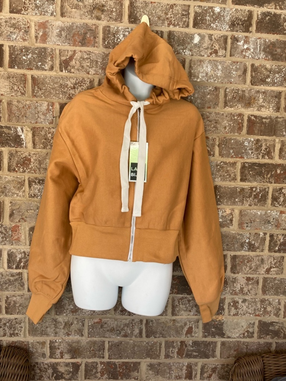LA Bijou Cropped Hoodie Size Medium Full zip New With Tags